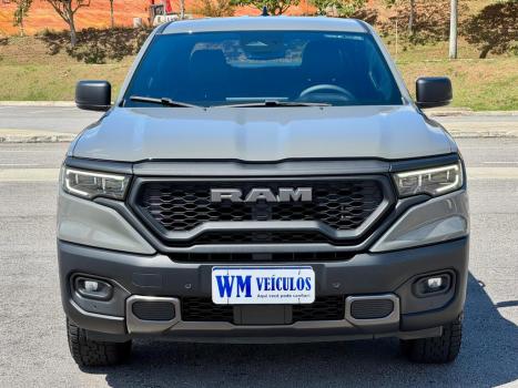 DODGE Ram 5.7 V8 REBEL CABINE DUPLA 4X4 AUTOMÁTICO, Foto 2 DODGE Ram 5.7 V8 REBEL CABINE DUPLA 4X4 AUTOMÁTICO, Foto 2