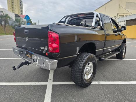 DODGE Ram 5.9 4P 24V I6 2500 SLT 4X4 CABINE DUPLA HAVE DUTY TURBO DIESEL AUTOMÁTICO, Foto 11 DODGE Ram 5.9 4P 24V I6 2500 SLT 4X4 CABINE DUPLA HAVE DUTY TURBO DIESEL AUTOMÁTICO, Foto 11
