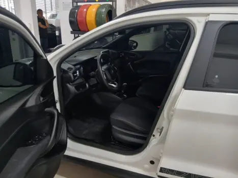 FIAT Argo 1.8 4P FLEX E.TORQ TREKKING AUTOM�TICO, Foto 7