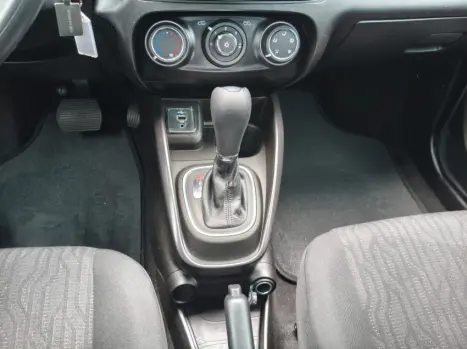 FIAT Cronos 1.3 4P FLEX DRIVE AUTOM�TICO CVT, Foto 12