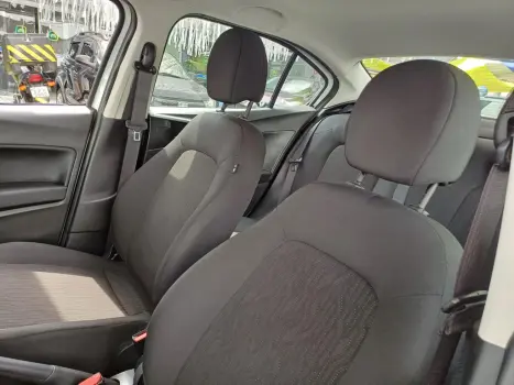 FIAT Cronos 1.3 4P FLEX DRIVE AUTOM�TICO CVT, Foto 7