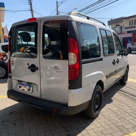 FIAT Doblo 1.8 16V 4P FLEX ESSENCE 7 LUGARES, Foto 3
