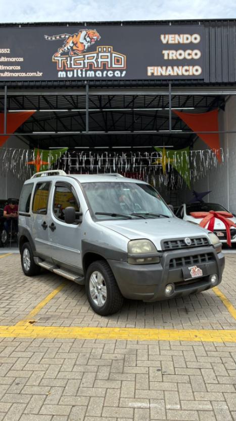 FIAT Doblo 1.8 16V 4P FLEX ADVENTURE, Foto 2