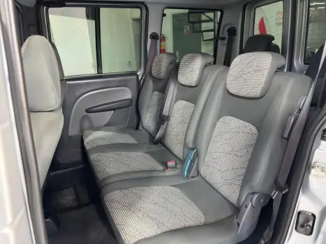 FIAT Doblo 1.8 16V 4P FLEX ESSENCE 7 LUGARES, Foto 16