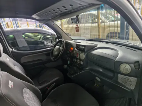 FIAT Doblo 1.8 16V 4P FLEX ADVENTURE 6 LUGARES, Foto 2