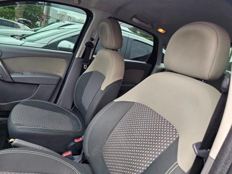 FIAT Grand Siena 1.6 16V 4P ESSENCE FLEX, Foto 7