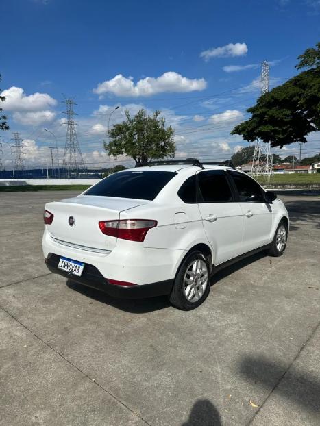 FIAT Grand Siena 1.6 16V 4P FLEX ESSENCE DUALOGIC AUTOMATIZADO, Foto 3