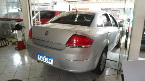 FIAT Linea 1.9 16V 4P FLEX LX DUALOGIC AUTOMATIZADO, Foto 3 FIAT Linea 1.9 16V 4P FLEX LX DUALOGIC AUTOMATIZADO, Foto 3