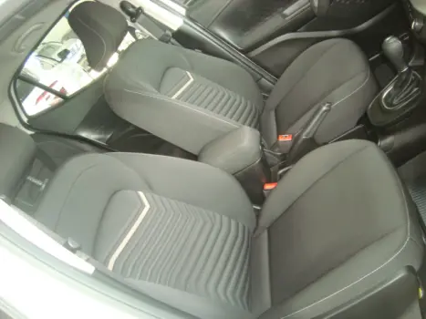 FIAT Pulse 1.0 12V 4P FLEX 200 AUDACE TURBO AUTOM�TICO CVT, Foto 4
