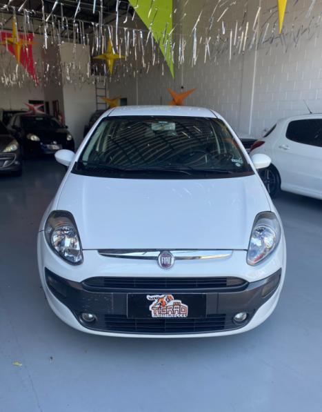 FIAT Punto 1.6 16V 4P FLEX ESSENCE DUALOGIC AUTOMATIZADO, Foto 3