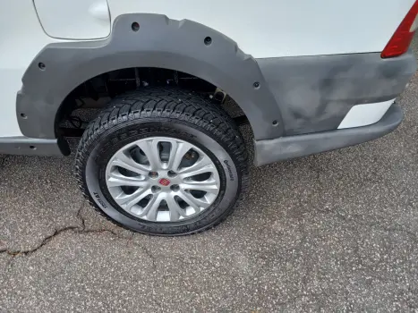 FIAT Strada 1.6 16V FLEX TREKING CABINE SIMPLES, Foto 8