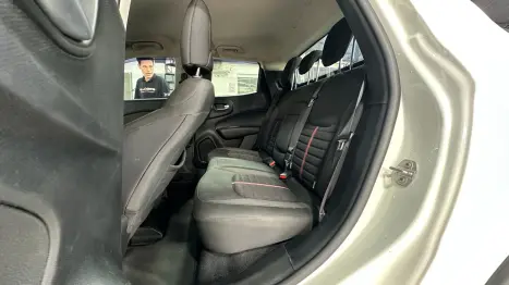 FIAT Toro 1.3 16V 4P FLEX 270 TURBO FREEDOM AUTOM�TICO, Foto 17