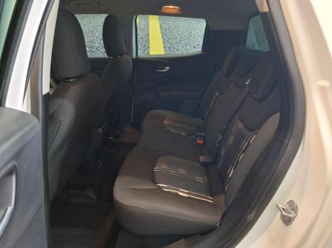 FIAT Toro 1.8 16V 4P FLEX FREEDOM AUTOM�TICO, Foto 8