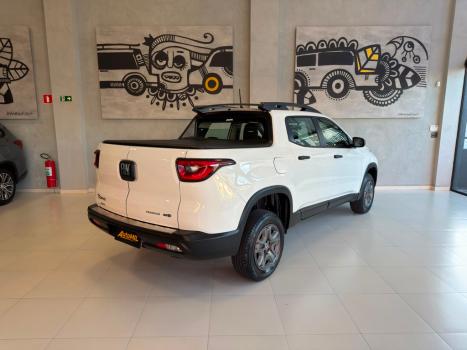 FIAT Toro 1.8 16V 4P FLEX FREEDOM AUTOM�TICO, Foto 2