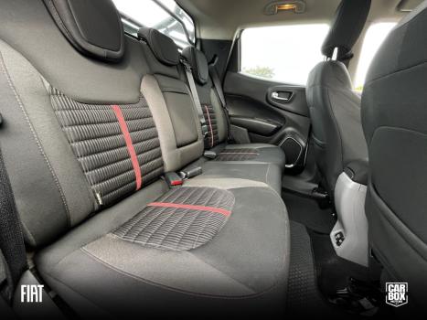 FIAT Toro 1.8 16V 4P FLEX FREEDOM AUTOM�TICO, Foto 6