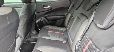 FIAT Toro 1.8 16V 4P FLEX FREEDOM OPEN EDITION PLUS AUTOMÁTICO, Foto 9
