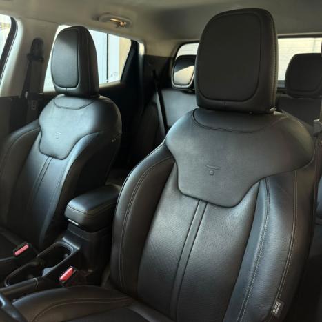 FIAT Toro 2.0 16V 4P VOLCANO 4WD TURBO DIESEL AUTOM�TICO, Foto 9