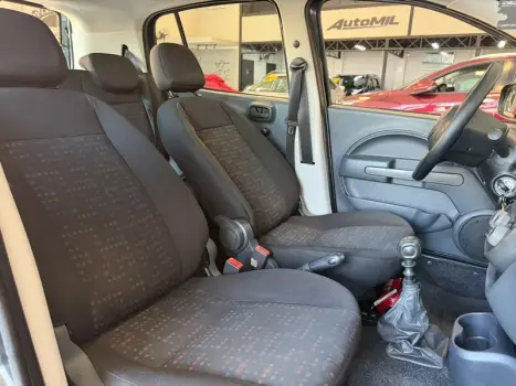 FIAT Uno 1.0 4P FLEX EVO VIVACE CELEBRATION, Foto 10