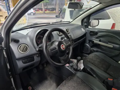 FIAT Uno 1.0 FLEX VIVACE, Foto 3