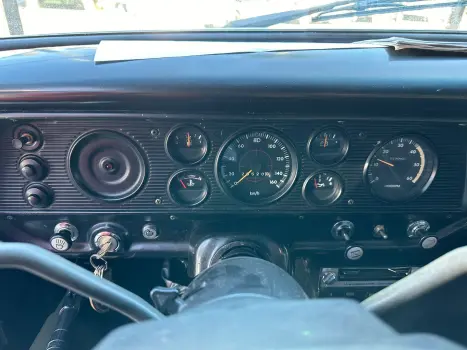 FORD F-1000 4.9 I CABINE SIMPLES, Foto 10 FORD F-1000 4.9 I CABINE SIMPLES, Foto 10