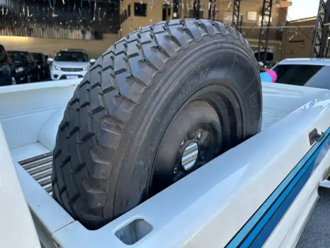 FORD F-1000 4.9 I CABINE SIMPLES, Foto 17 FORD F-1000 4.9 I CABINE SIMPLES, Foto 17