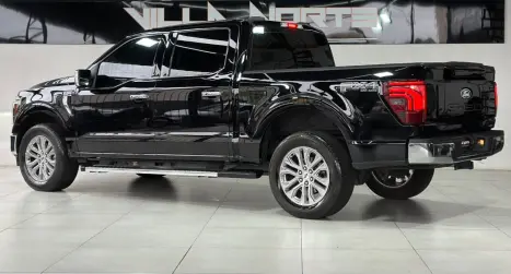 FORD F-150 5.0 V8 24V FX4 LARIAT CABINE DUPLA AUTOMÁTICO, Foto 4