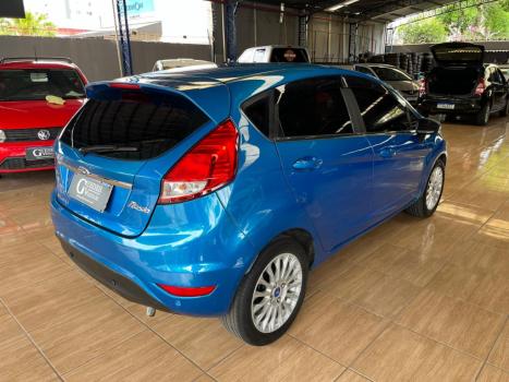 FORD Fiesta Hatch 1.6 4P FLEX TITANIUM POWERSHIFT AUTOMTICO, Foto 4