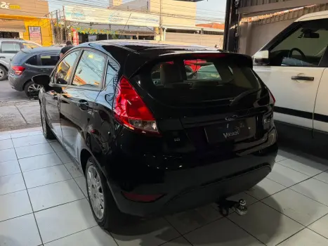 FORD Fiesta Hatch 1.6, Foto 4