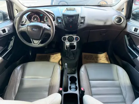 FORD Fiesta Hatch 1.6, Foto 13