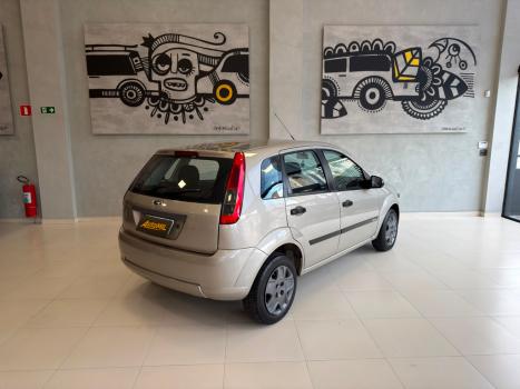 FORD Fiesta Hatch 1.0 4P FLEX, Foto 2
