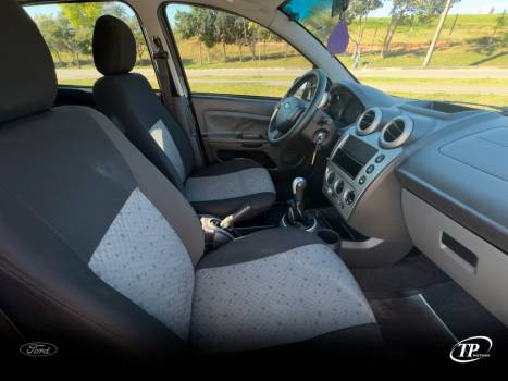 FORD Fiesta Hatch 1.0 4P, Foto 7