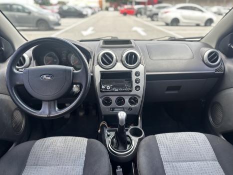 FORD Fiesta Sedan 1.6 4P ROCAM FLEX, Foto 7
