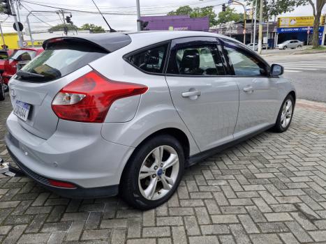 FORD Focus Hatch 1.6 16V 4P FLEX SE POWERSHIFT AUTOM�TICO, Foto 2