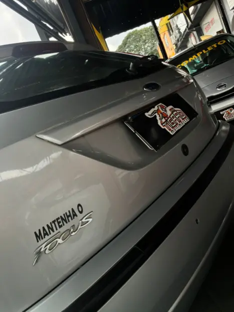 FORD Focus Hatch 1.6 16V 4P FLEX GL, Foto 6