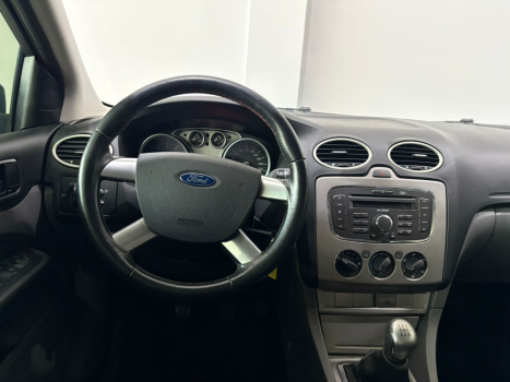 FORD Focus Hatch 1.6 16V 4P SE FLEX, Foto 7