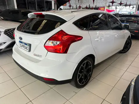 FORD Focus Sedan 2.0 16V 4P FLEX TITANIUM PLUS POWERSHIFT AUTOMTICO, Foto 4