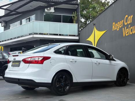 FORD Focus Sedan 2.0 16V 4P FLEX SE POWERSHIFT AUTOMTICO, Foto 15