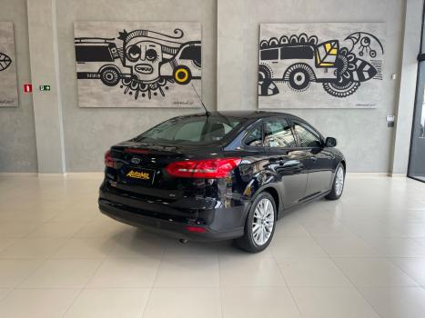 FORD Focus Sedan 2.0 16V 4P FLEX SE POWERSHIFT AUTOM�TICO, Foto 2