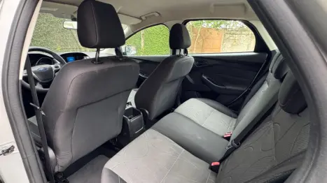 FORD Focus Sedan 2.0 16V 4P FLEX S POWERSHIFT AUTOM�TICO, Foto 11