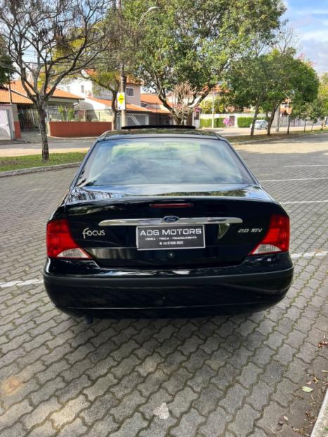 FORD Focus Sedan 2.0 16V 4P GHIA FLEX, Foto 9