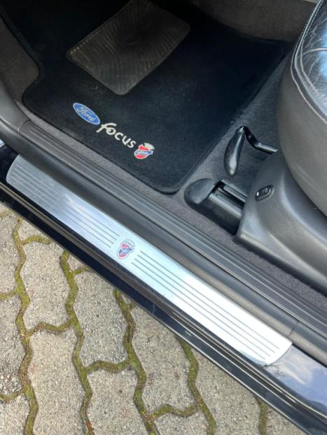 FORD Focus Sedan 2.0 16V 4P GHIA FLEX, Foto 15