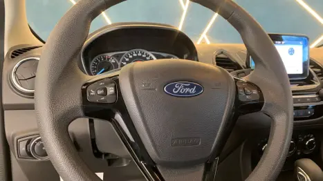 FORD Ka Hatch 1.5 12V 4P FLEX TI-VCT TITANIUM AUTOM�TICO, Foto 10