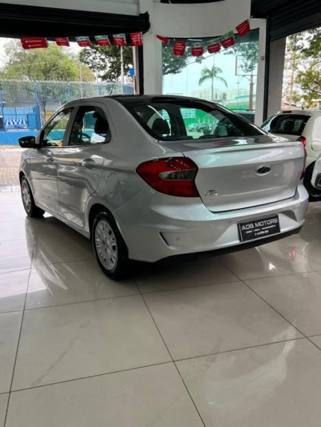 FORD Ka + Sedan 1.5 12V 4P FLEX TI-VCT SE PLUS AUTOM�TICO, Foto 7