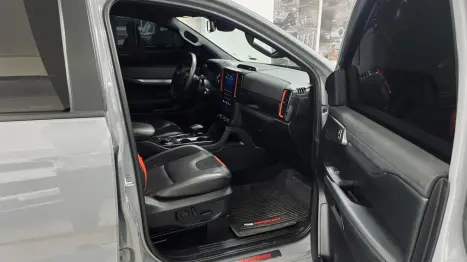 FORD Ranger 3.0 V6 24V CABINE DUPLA RAPTOR 4X4 AUTOM�TICO, Foto 12