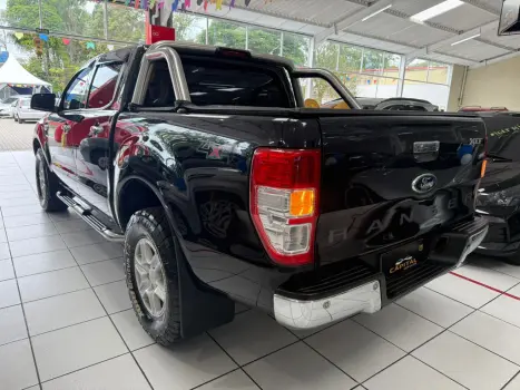 FORD Ranger 3.2 20V XLT 4X4 CABINE DUPLA TURBO DIESEL, Foto 9 FORD Ranger 3.2 20V XLT 4X4 CABINE DUPLA TURBO DIESEL, Foto 9