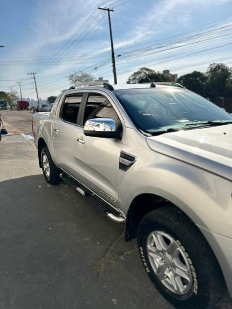 FORD Ranger 3.2 20V CABINE DUPLA 4X4 LIMITED TURBO DIESEL AUTOMTICO, Foto 3