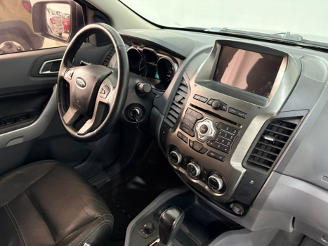 FORD Ranger 3.2 20V XLT 4X4 CABINE DUPLA TURBO DIESEL AUTOM�TICO, Foto 8