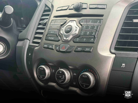 FORD Ranger 3.2 20V CABINE DUPLA 4X4 LIMITED TURBO DIESEL AUTOM�TICO, Foto 11