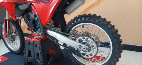 GAS GAS MC 125 , Foto 2