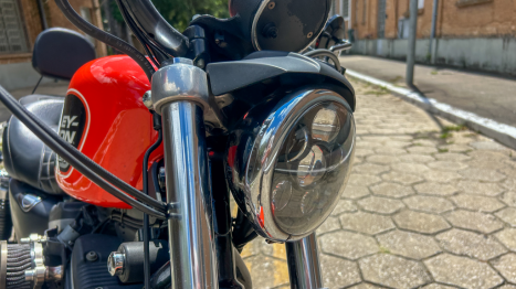 HARLEY DAVIDSON Sportster XL 883 R, Foto 3